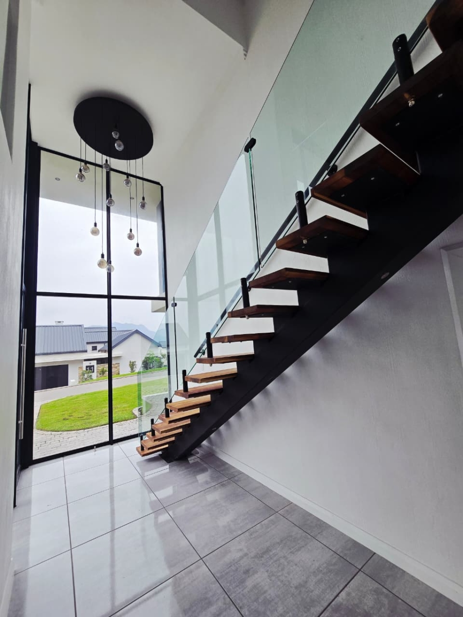 4 Bedroom Property for Sale in Kingswood Golf Estate Western Cape